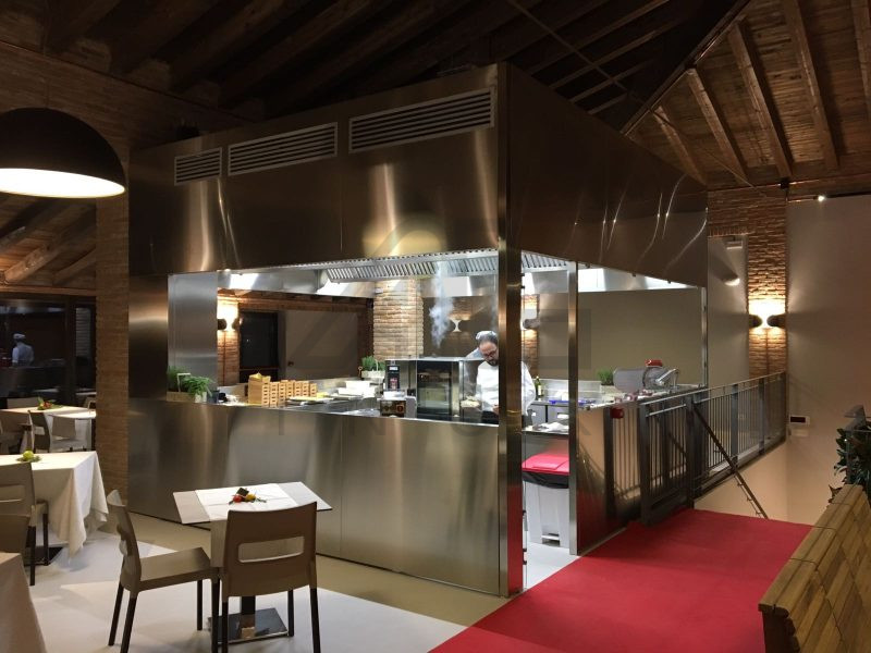 Soffitto aspirante per cucina